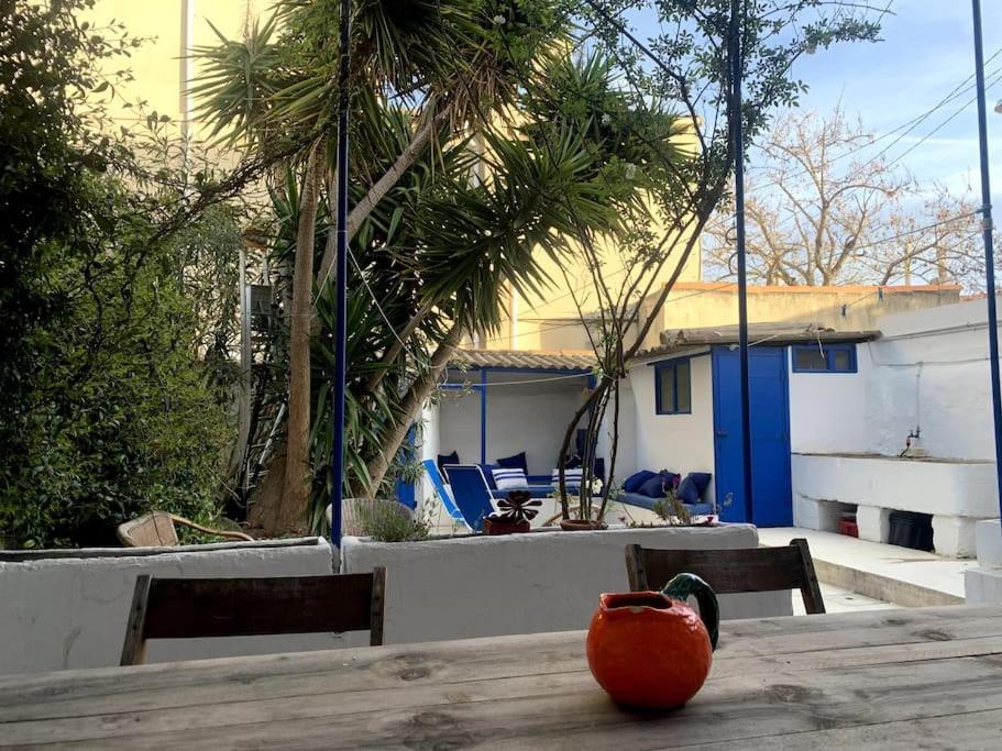 Villa En Bord De Mer A Malmousque Марсель Экстерьер фото